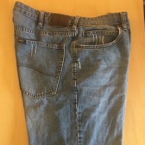 Classic Lee jeans, 34 waist, 32 length